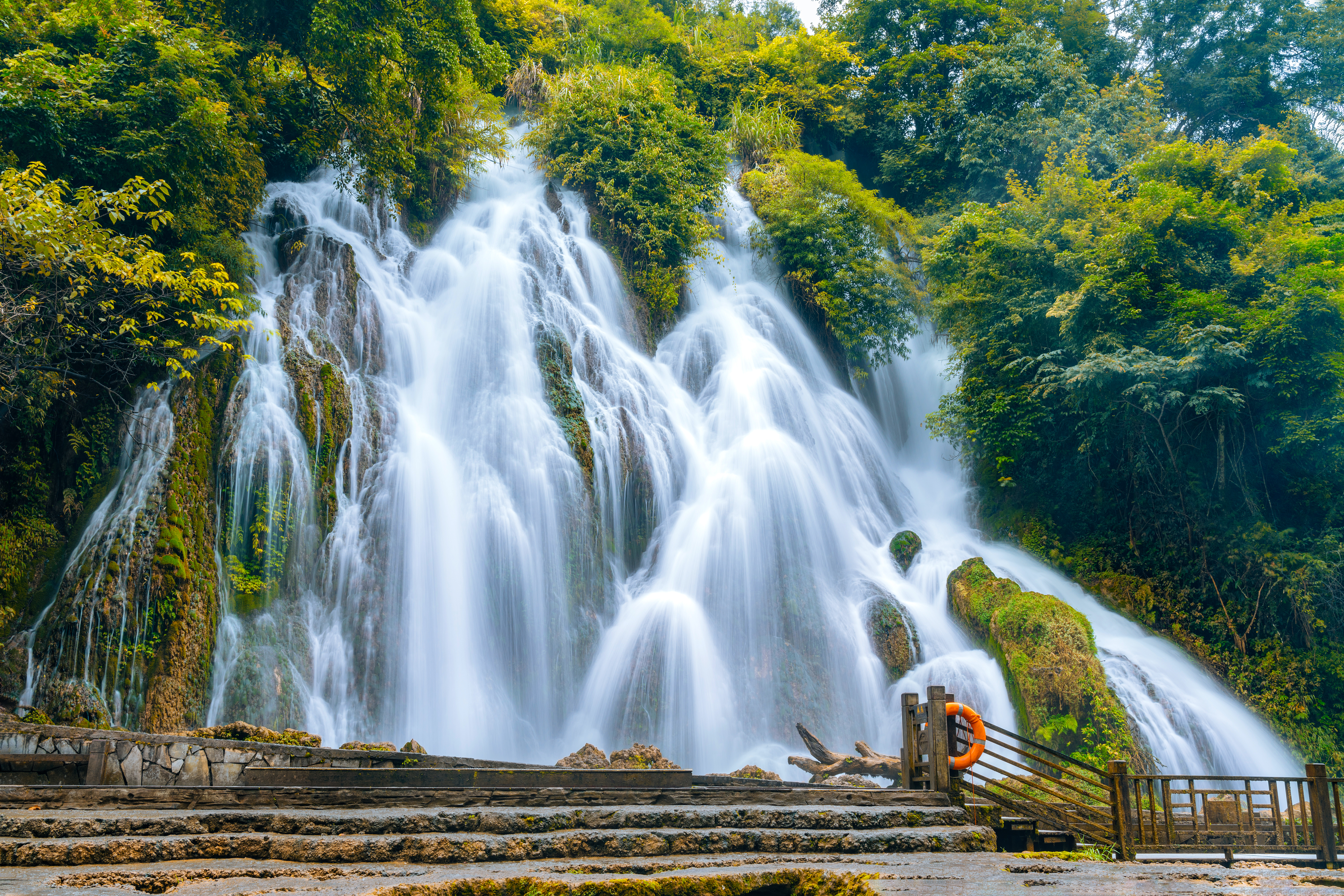 9D7N A MAGICAL GUIZHOU JOURNEY (KUNMING/XINGYI/ANSHUN/KAILI/GUIYANG)