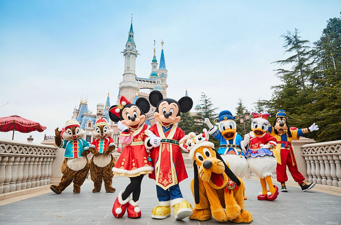 8D6N SHANGHAI DISNEYLAND+ WUXI NIAN HUA BAY (NO SHOPPING STOP)