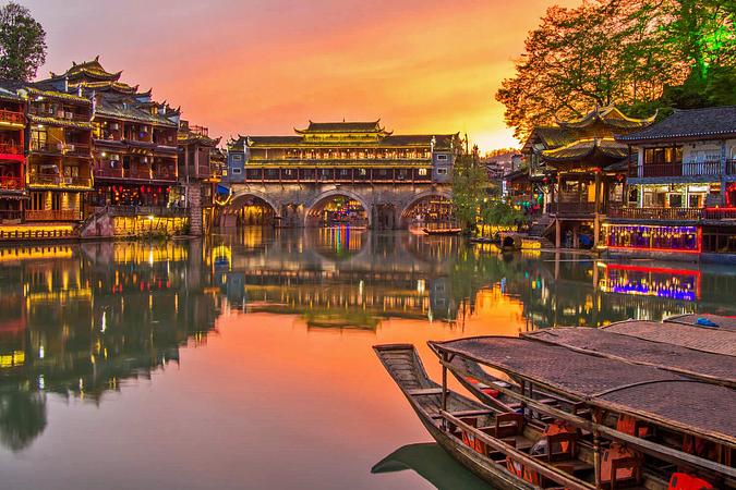 8D7N ZHANGJIAJIE/BIANCHENG/PHOENIX/FURONG TOWN