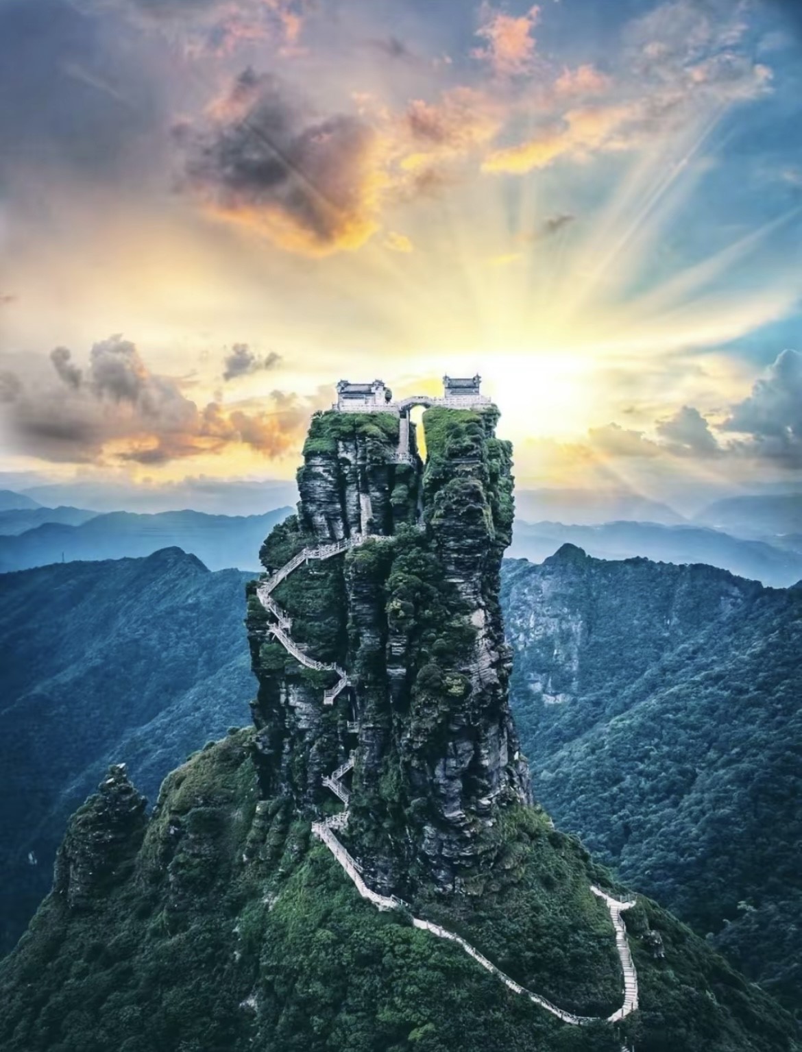 8D7N GUIYANG/MOUNT FANJING/JIANGKOU/KALI/ZUNYI-WUJIANGZHAI VILLAGE/ANSHUN-NIGHT TOUR HUANGGUOSHU WATERFALL 