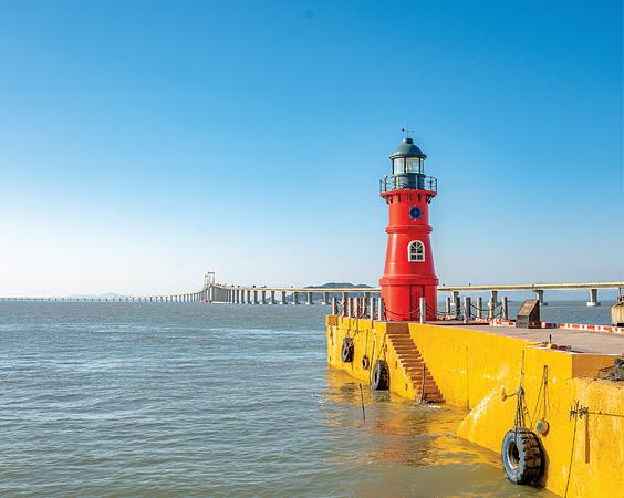 7D6N MINNAN & CHAOSHAN COASTAL CULTURAL JOURNEY (XIAMEN/ZHANGZHOU/YONGDING/CHAOZHOU/NAN’AO ISLAND/SHANTOU/SHENZHEN)