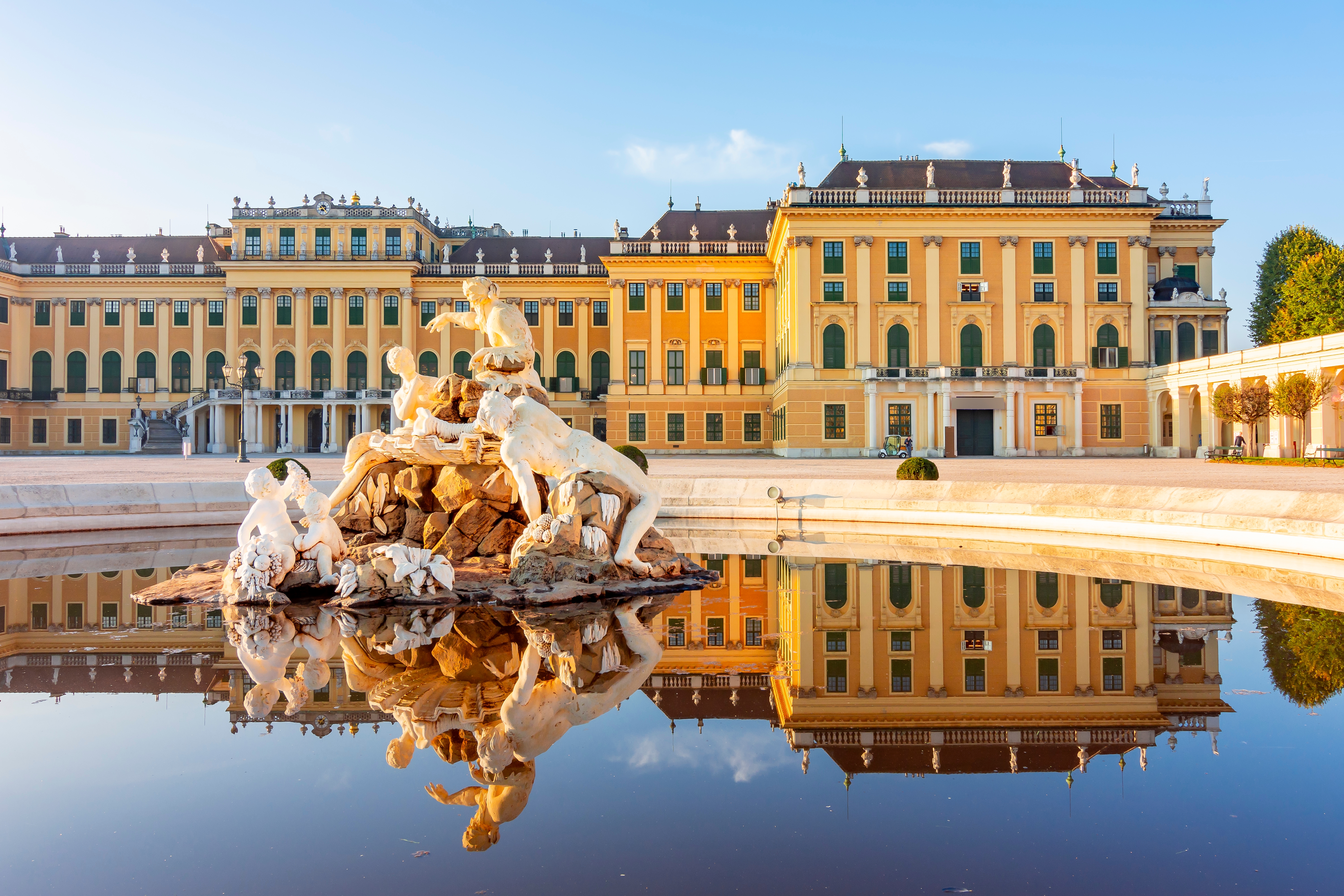10D7N EASTERN EUROPE (AUSTRIA/CZECH REPUBLIC/POLAND/SLOVAKIA/HUNGARY)
