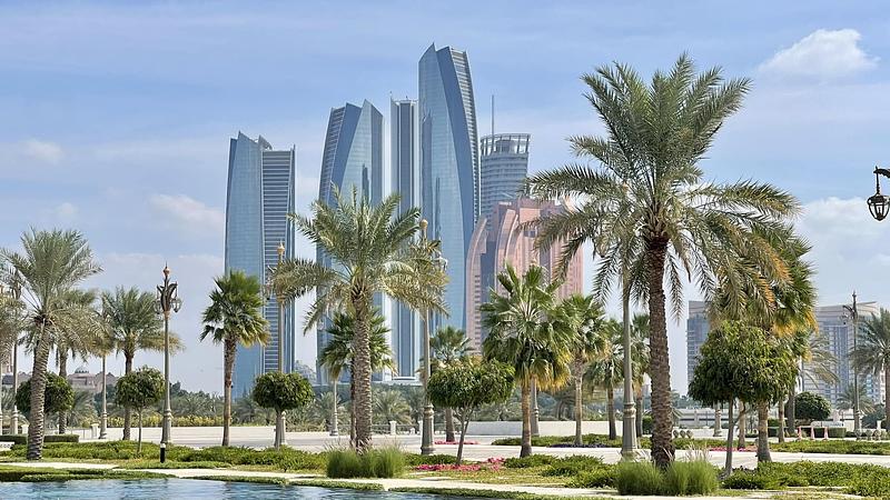 6D4N DUBAI + ABU DHABI