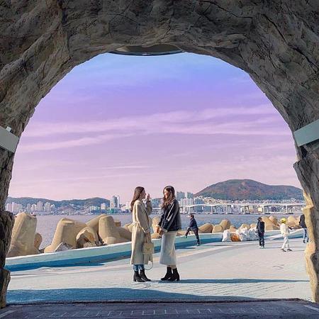 8D6N BUSAN/ GIMPO/ SEOUL (HAEUNDAE BLUELINE PARK SKY CAPSULE +  WEAR HANBOK VISIT CHANGDEOKGUNG PALACE)