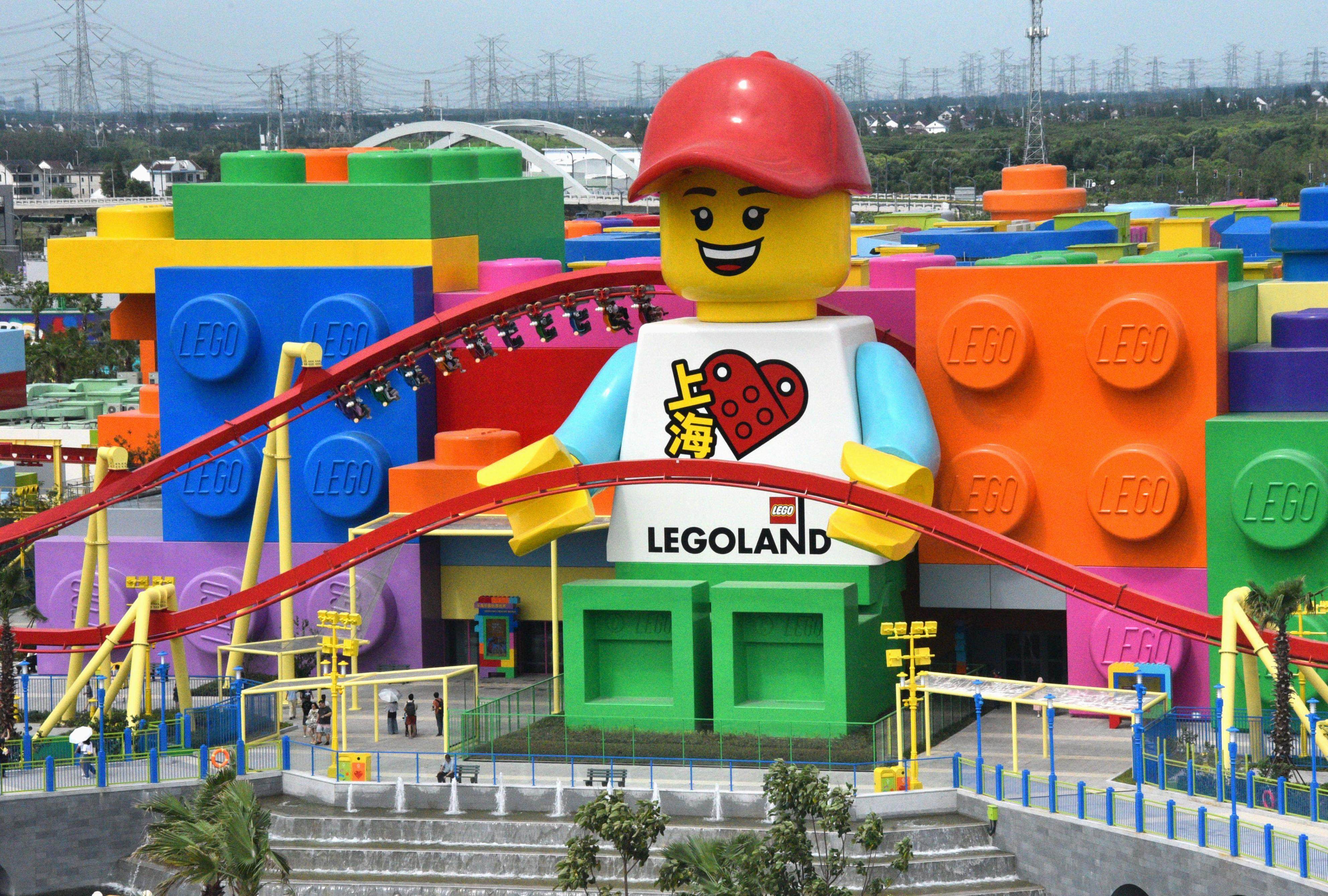 7D5N Shanghai · Dream Double Parks Disneyland + LEGOLAND | SUZHOU | HANGZHOU | WUZHEN