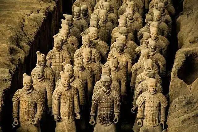 6D4N THE AWE-INSPIRING ANCIENT MONUMENTS OF XI\'AN